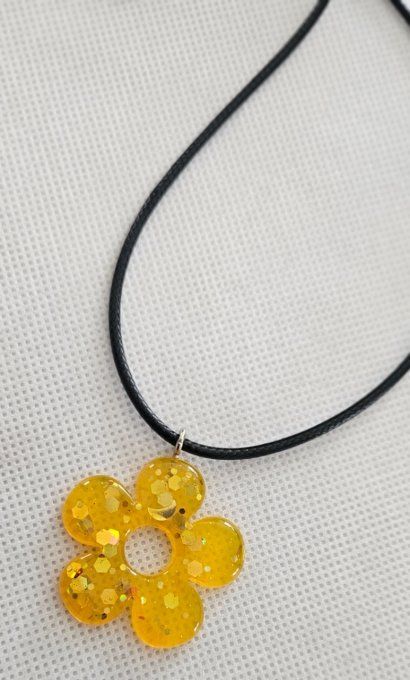 Collier fleur 