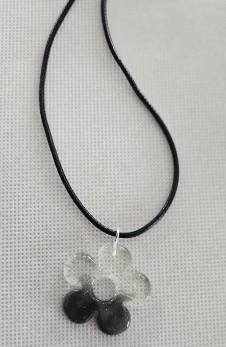 Collier fleur 