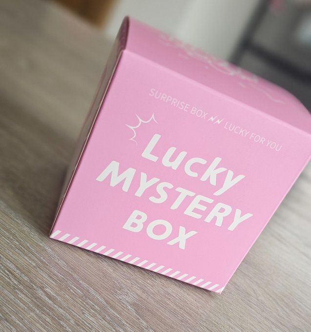 Petite mystery box 