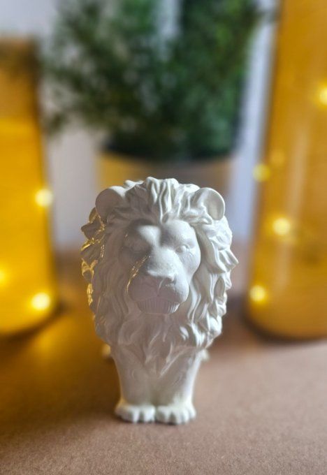 Figurine Lion
