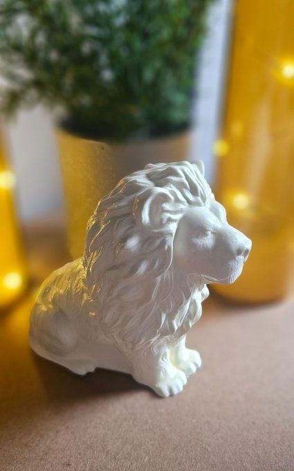 Figurine Lion