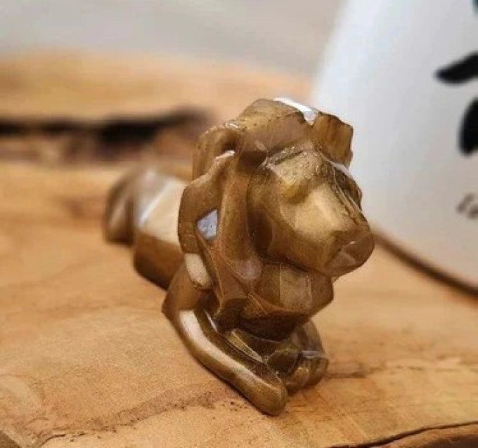 Figurine Lion