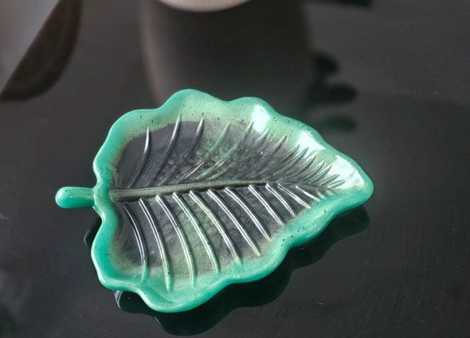 Vide Poche Feuille