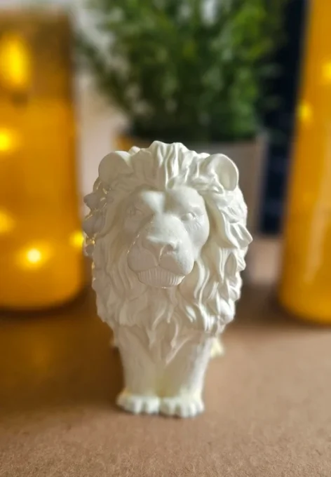 Figurine Lion
